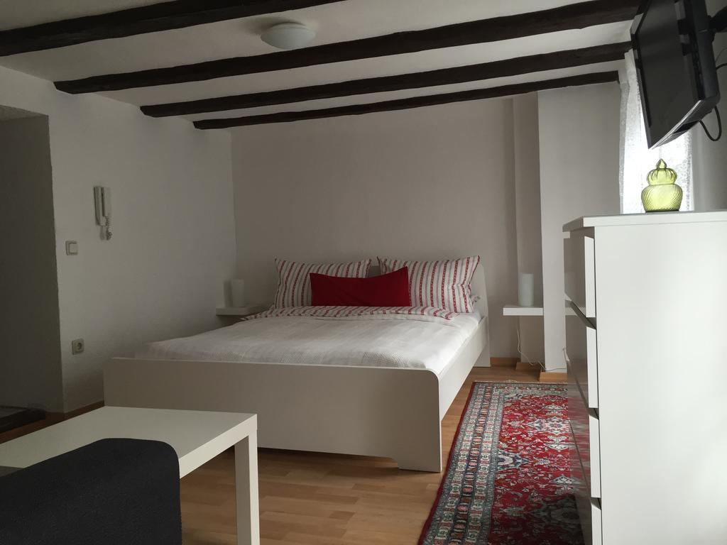Baumeisterhaus Apartment 바트헤르스필드 객실 사진